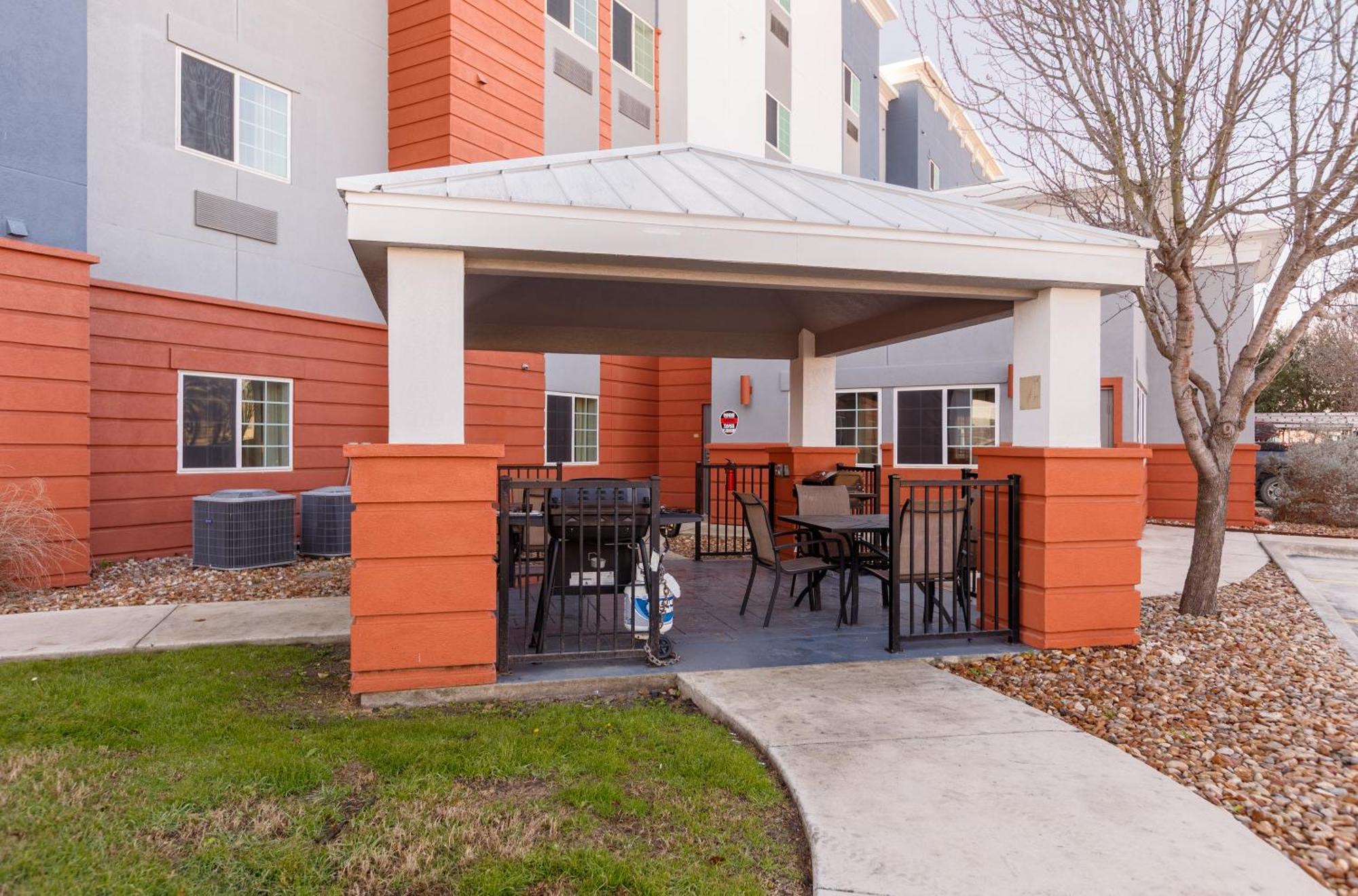 Candlewood Suites San Marcos By Ihg Dış mekan fotoğraf