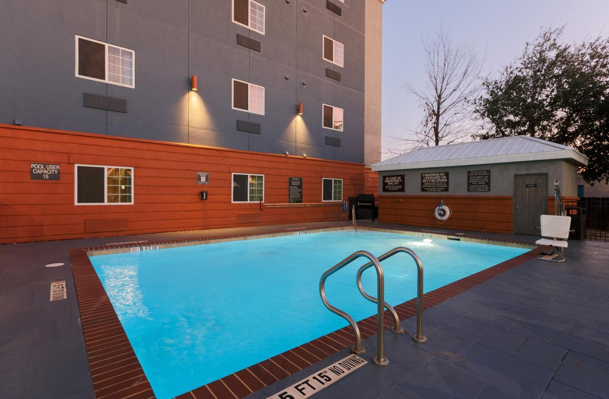 Candlewood Suites San Marcos By Ihg Dış mekan fotoğraf